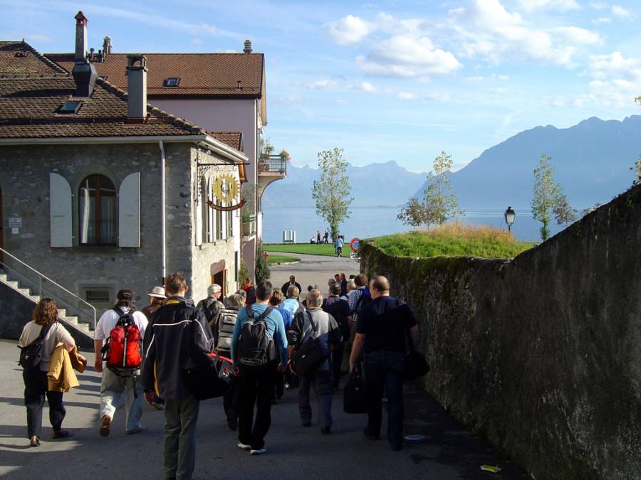 Dorfbesichtigung in Cully Dorfbesichtigung in Cully