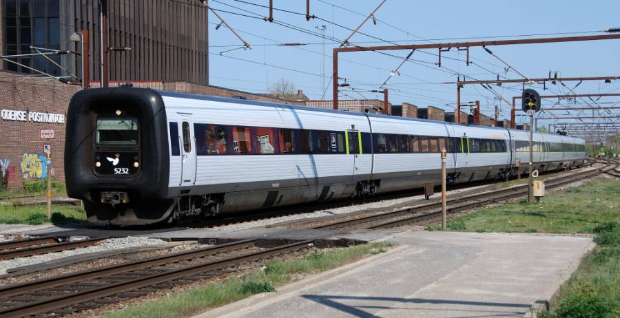 Weiter geht es mit den in Dänemark allgegenwärtigen Gumminasen (Hier ein Diesel... Weiter geht es mit den in Dänemark allgegenwärtigen Gumminasen (Hier ein Diesel...