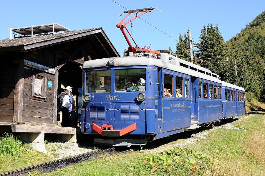 Ab der Haltestelle Bellevue fahren wir wieder zurück, und zwar mit Marie im...