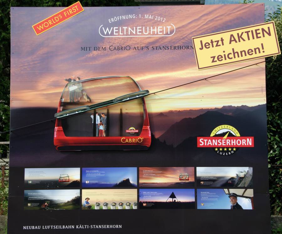 durch eine Cabrio Seilbahn. durch eine Cabrio Seilbahn.