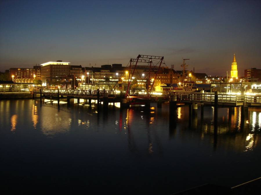 Individueller Ausgang an einem schönen Kieler Abend Individueller Ausgang an einem schönen Kieler Abend