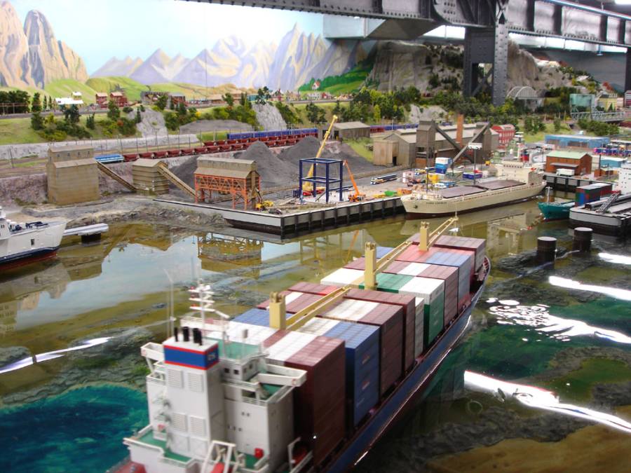 Der für jedermann obligate Besuch im Miniaturwunderland in Hamburg Der für jedermann obligate Besuch im Miniaturwunderland in Hamburg