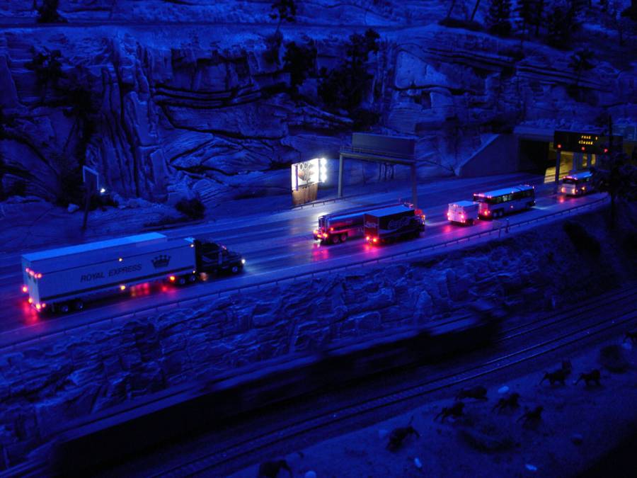 Der Highway ist gesperrt -> Stau Der Highway ist gesperrt -> Stau