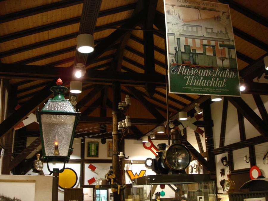Am Nachmittag gabs noch eine Führung im Museum. Am Nachmittag gabs noch eine Führung im Museum.