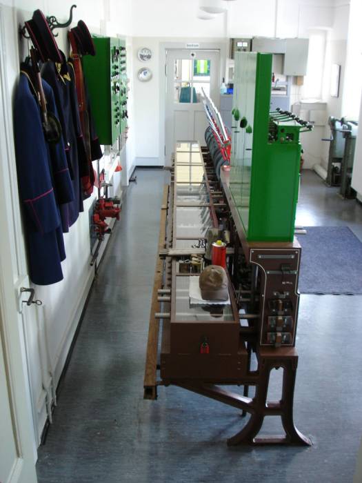 Auch das alte Stellwerk war in "Blumberg-Zollhaus" gut erhalten. Auch das alte Stellwerk war in "Blumberg-Zollhaus" gut erhalten.