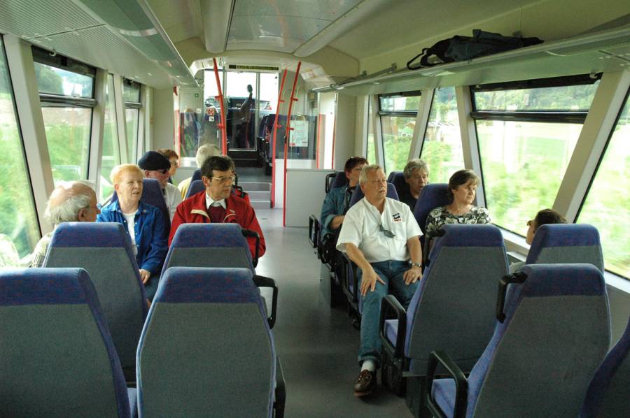 Im Fachwerkzug von Stadler. Im Fachwerkzug von Stadler.